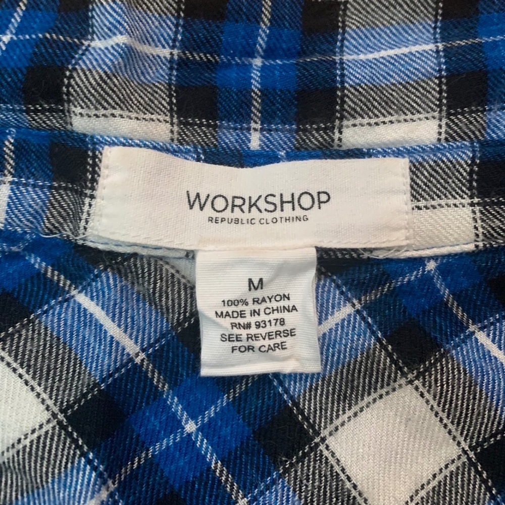 Blue plaid long sleeve button down shirt - Picture 4 of 4